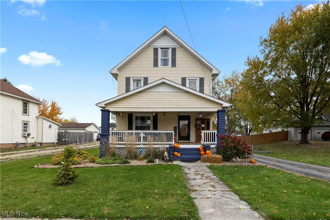 View of front facade with covered porch