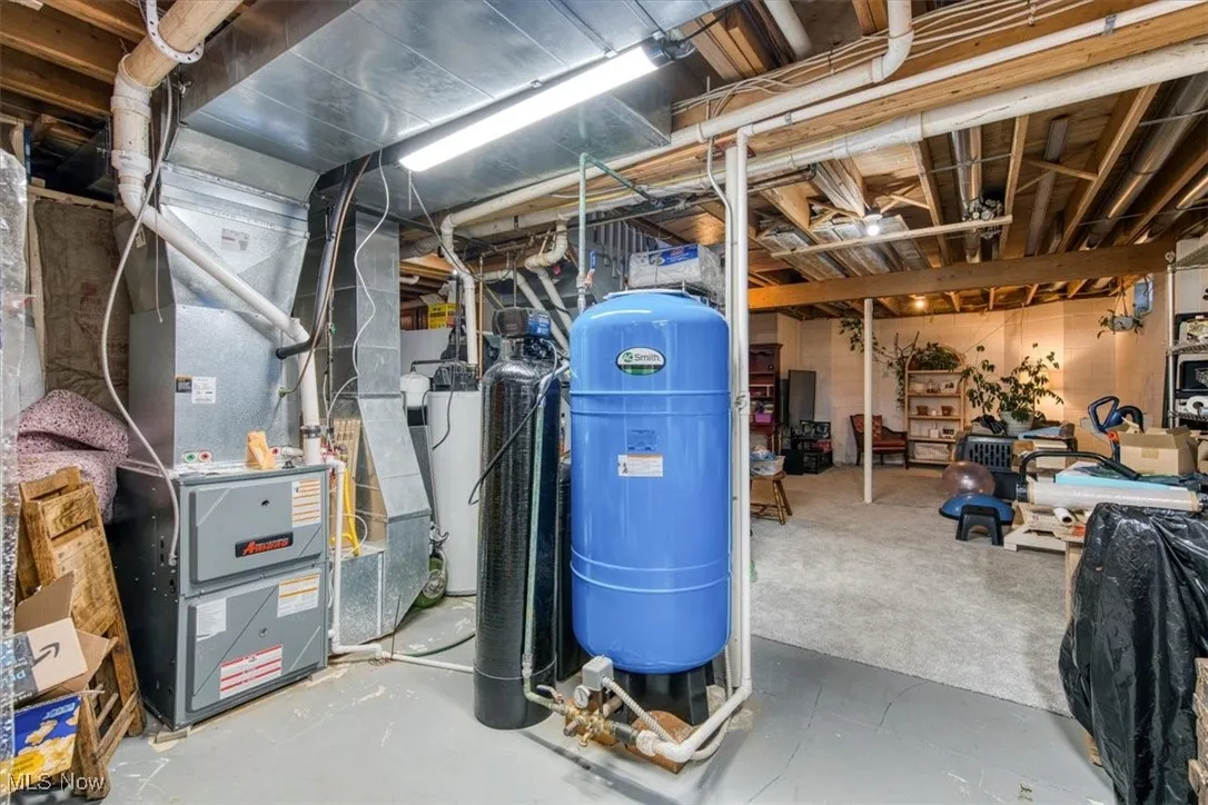 Utilities featuring heating unit