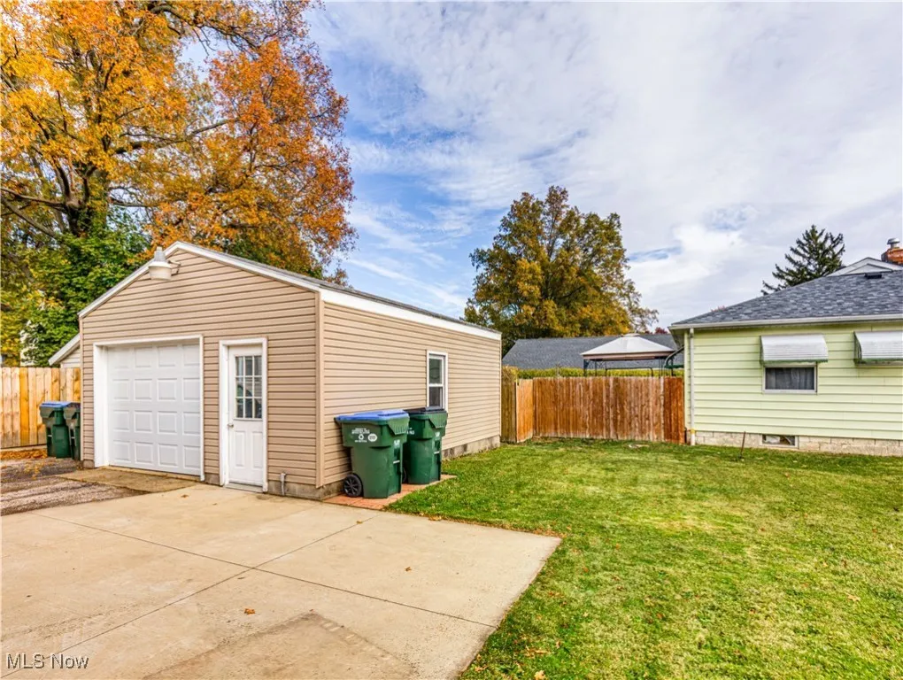 2703 Oakwood Drive, Cuyahoga Falls, Ohio 44221,MLS Now Listing ID