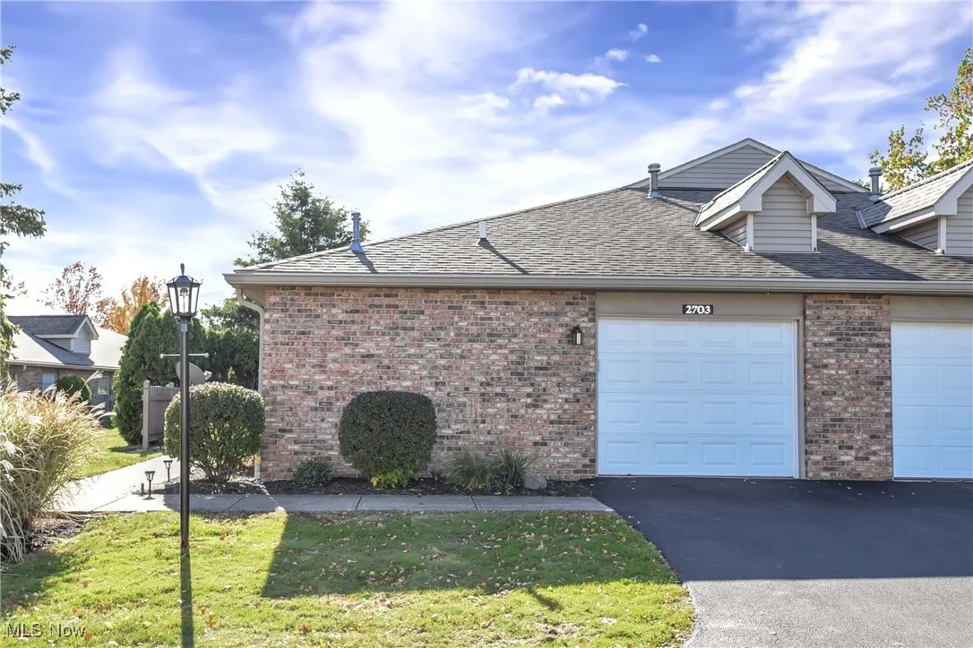 2703 Shakespeare Lane, Avon, Ohio 44011,MLS Now Listing ID