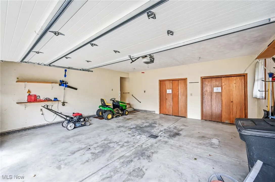 1515 Braceville Robinson Road, Southington, Ohio 44470,MLS Now Listing ID