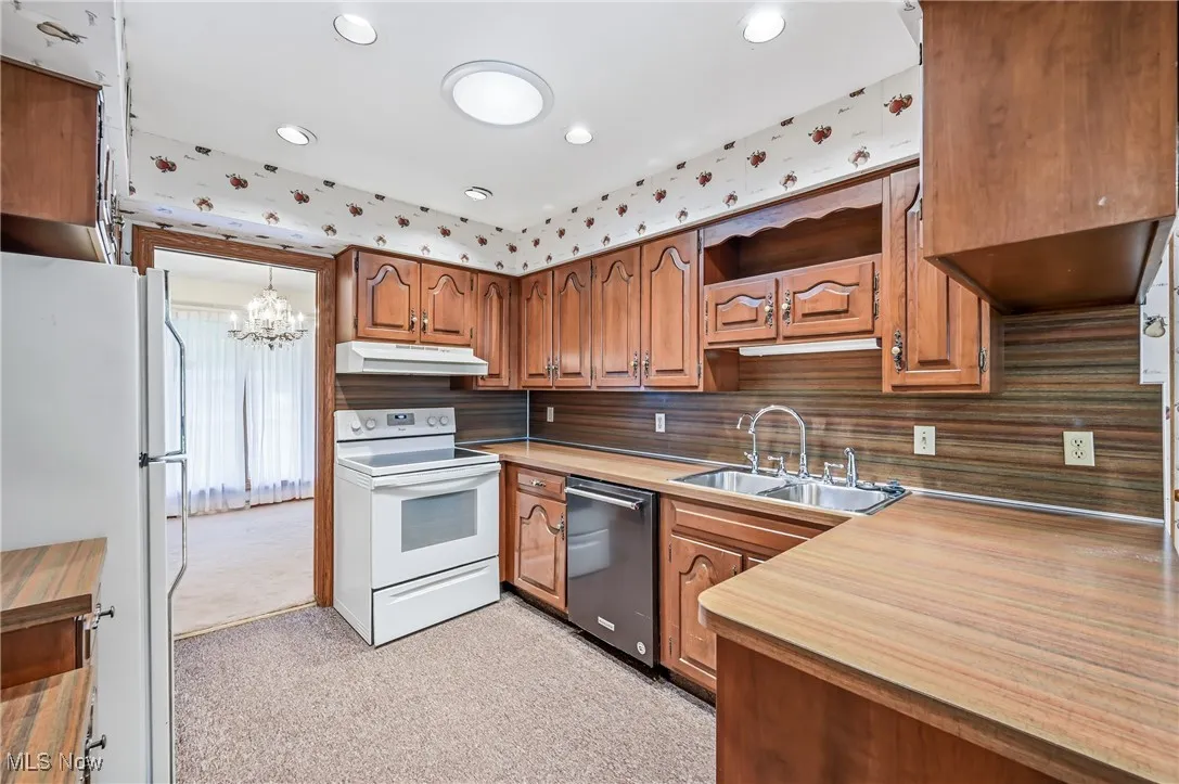 1515 Braceville Robinson Road, Southington, Ohio 44470,MLS Now Listing ID