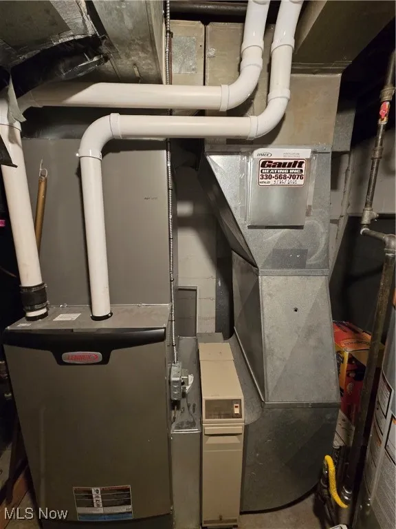 Furnace showing install date