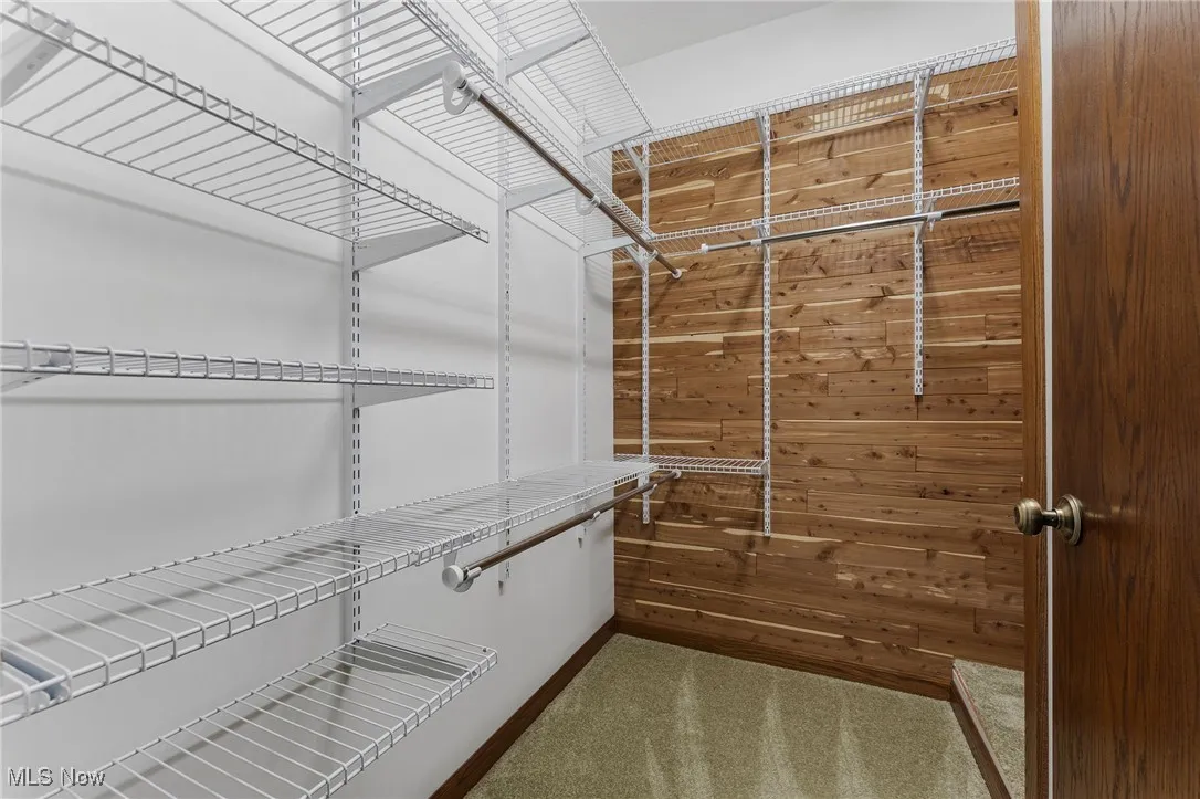 Walk-in closet
