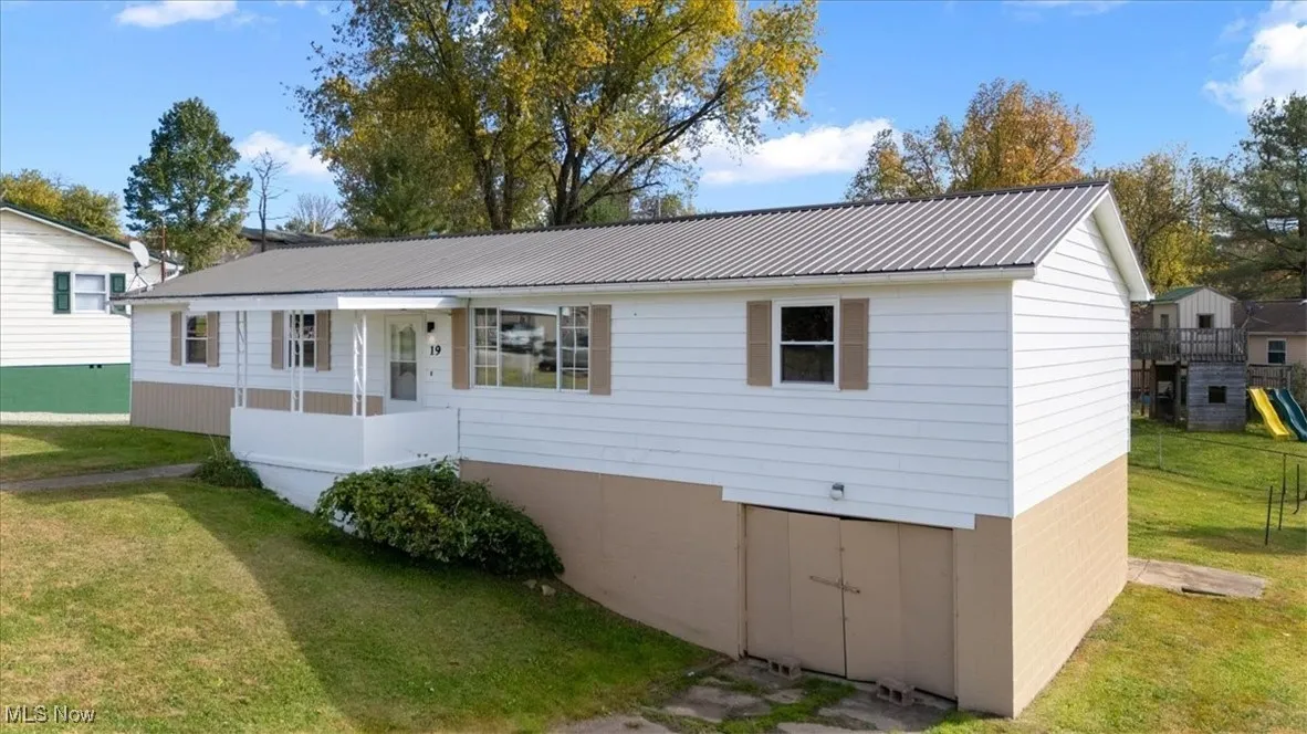 50 year metal roof is approx. 10 years old