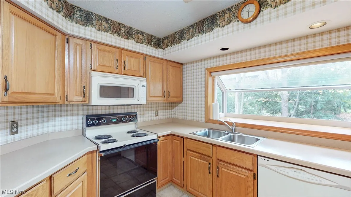 31825 Bayview Drive # 70, Avon Lake, Ohio 44012,MLS Now Listing ID