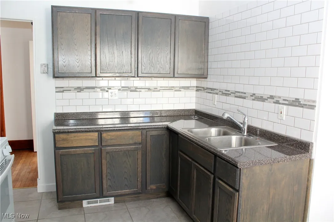 244 Adelaide Avenue, Warren, Ohio 44483,MLS Now Listing ID