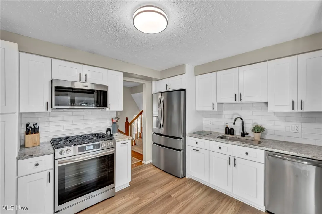 158 E Overlook Drive, Eastlake, Ohio 44095,MLS Now Listing ID