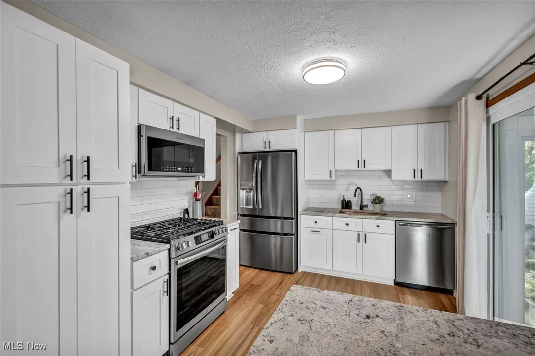 158 E Overlook Drive, Eastlake, Ohio 44095,MLS Now Listing ID