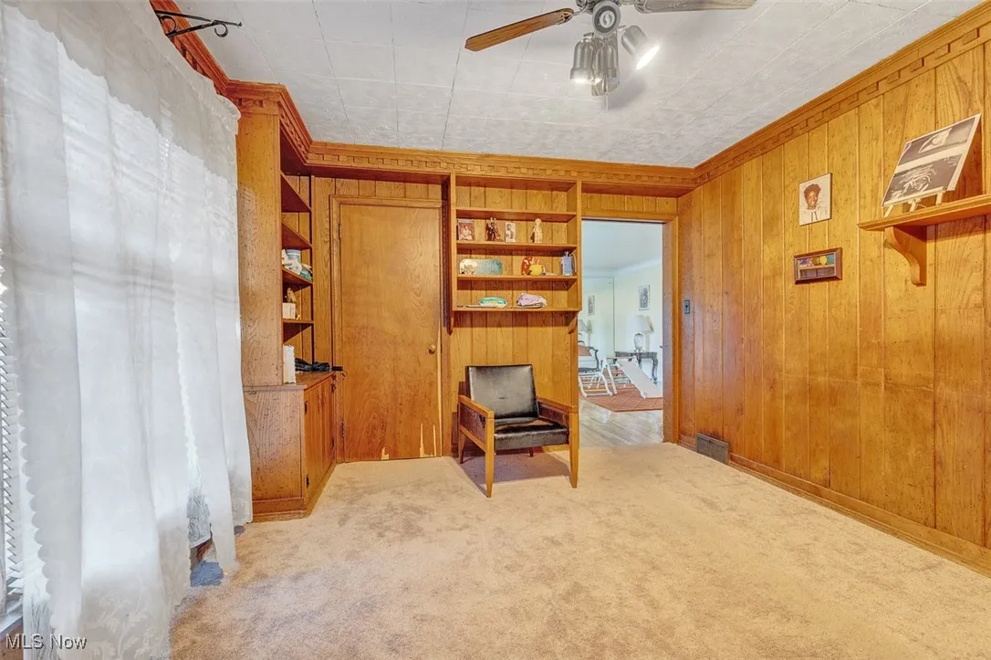 Bedroom/office/library 1st floor