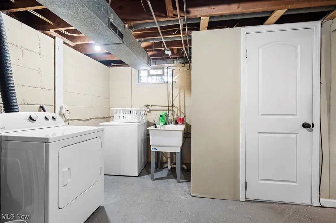 650 E Dartmoor Avenue, Seven Hills, Ohio 44131,MLS Now Listing ID