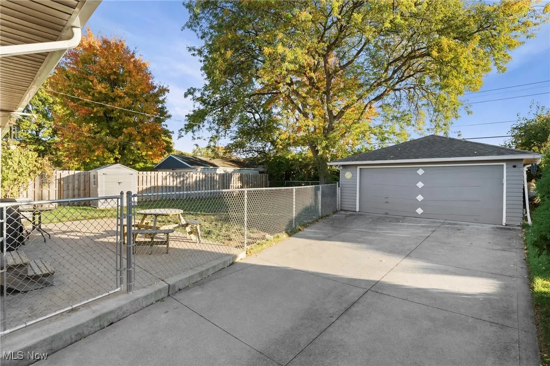 650 E Dartmoor Avenue, Seven Hills, Ohio 44131,MLS Now Listing ID