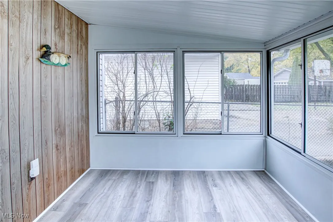 10004 Manoa Avenue, Brooklyn, Ohio 44144,MLS Now Listing ID