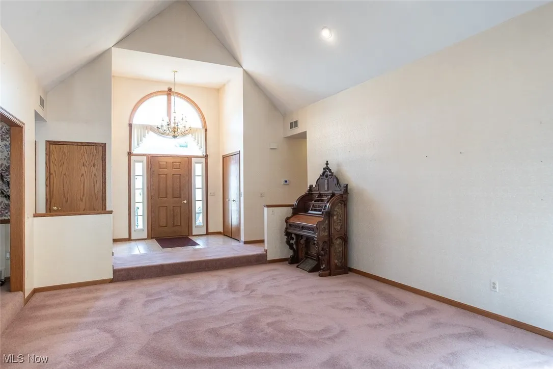 Lots of space to decorate for the holidays and storage for coats.