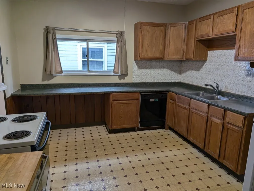 1st Floor Kitchen
