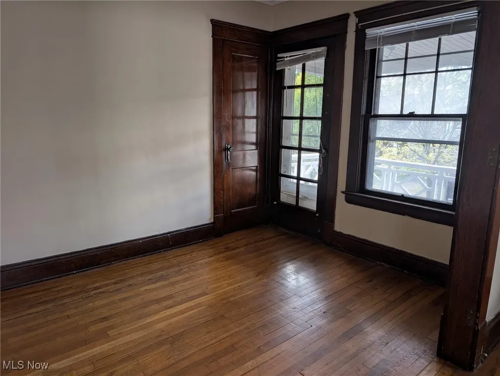 2nd Floor Entry to Porch