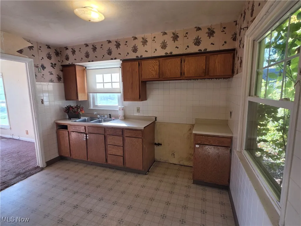 2100 Delmore Street, Cuyahoga Falls, Ohio 44221,MLS Now Listing ID