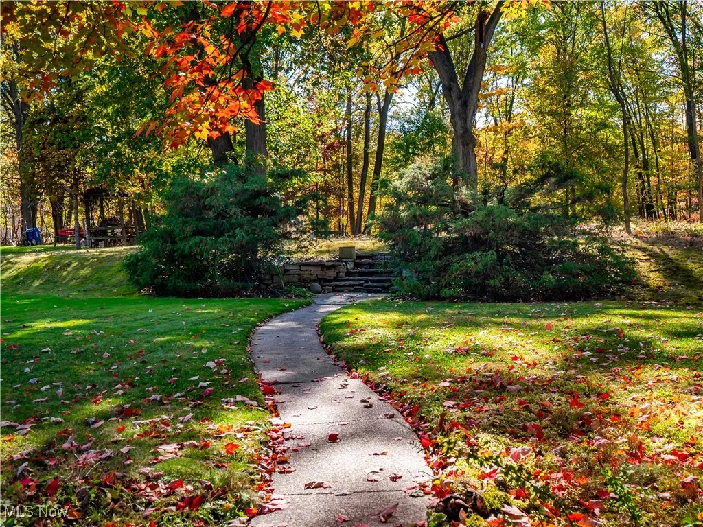 5211 W Ridgewood Drive, Parma, Ohio 44134,MLS Now Listing ID