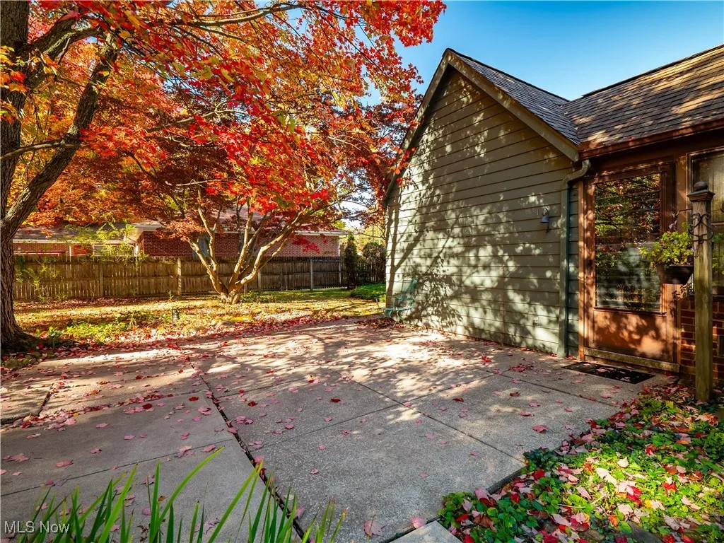 5211 W Ridgewood Drive, Parma, Ohio 44134,MLS Now Listing ID