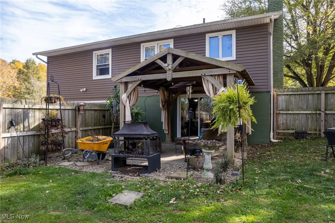 8941 SHOEMAKER Avenue, Canal Fulton, Ohio 44614,MLS Now Listing ID