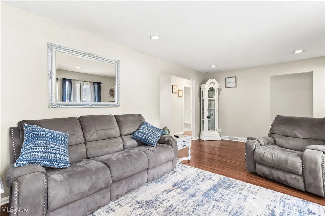 8941 SHOEMAKER Avenue, Canal Fulton, Ohio 44614,MLS Now Listing ID