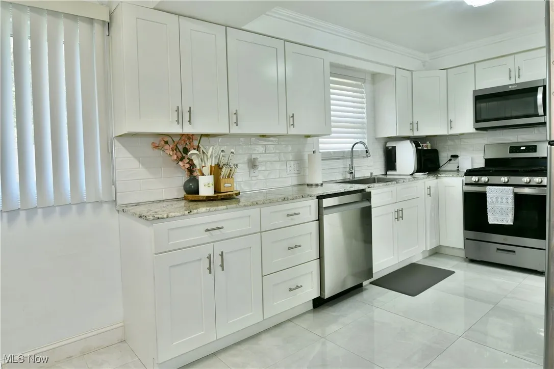 5040 Sheridan Road, Youngstown, Ohio 44514,MLS Now Listing ID