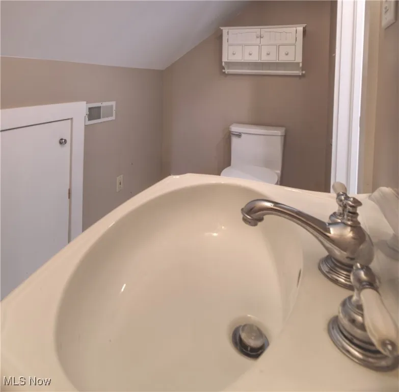 1918 Tudor Street, Cuyahoga Falls, Ohio 44221,MLS Now Listing ID