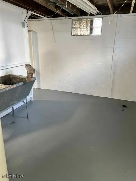 2824 Linda Drive, Warren, Ohio 44485,MLS Now Listing ID