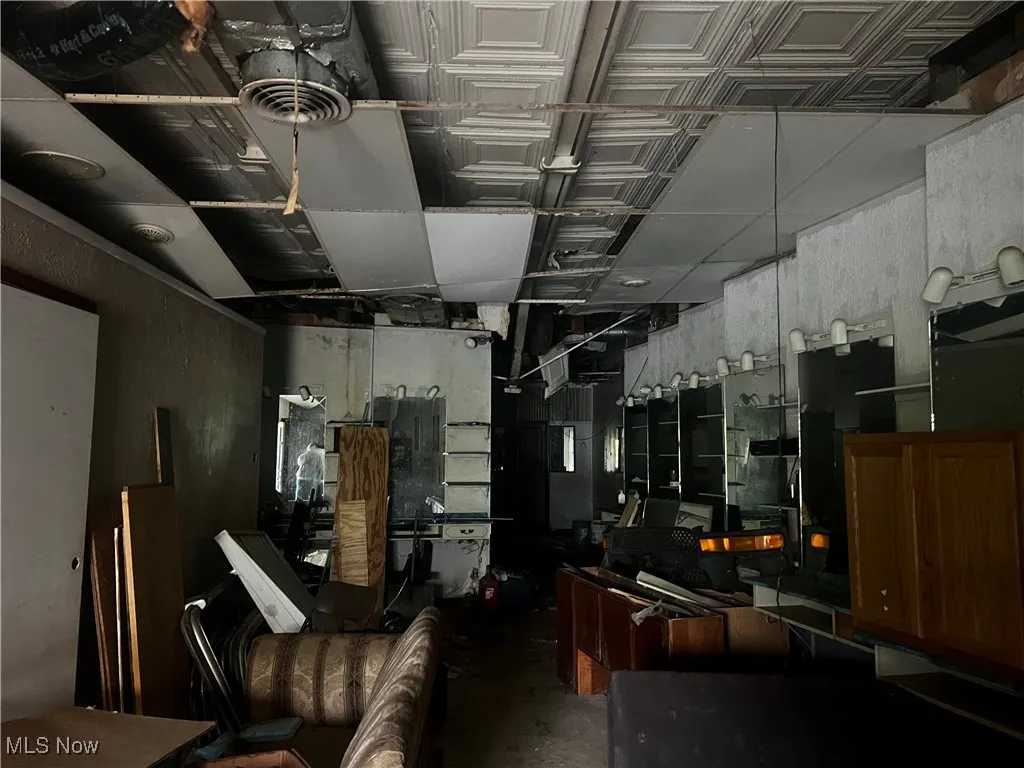 1st floor commercial space