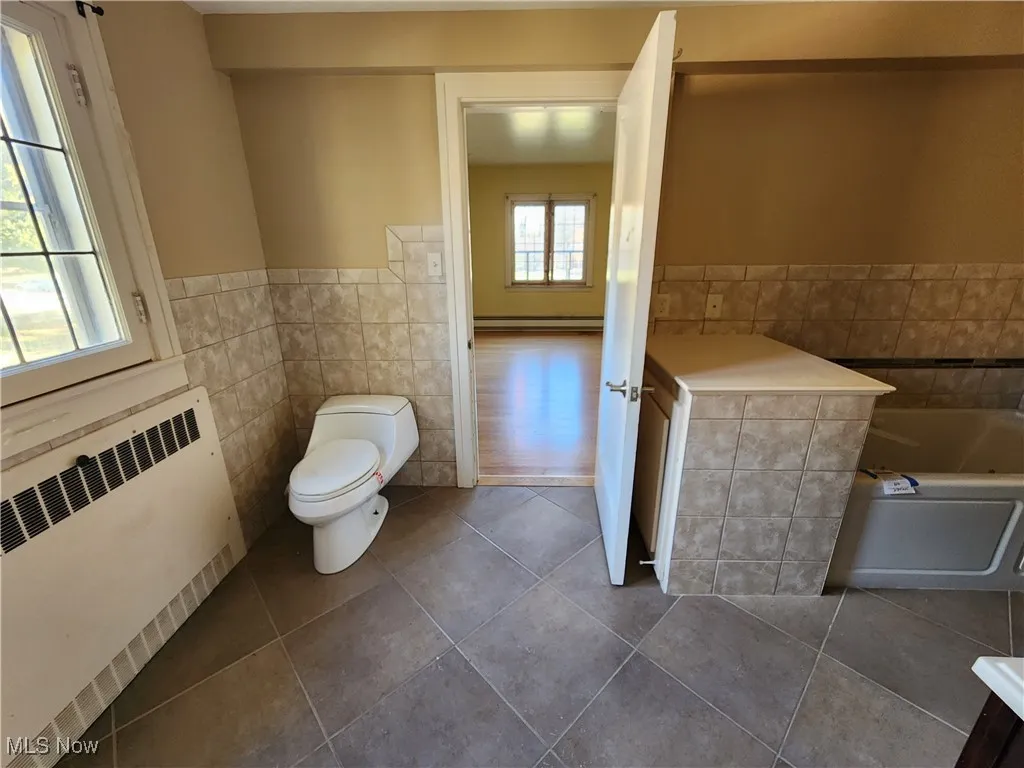 1854 5th Avenue, Youngstown, Ohio 44504,MLS Now Listing ID