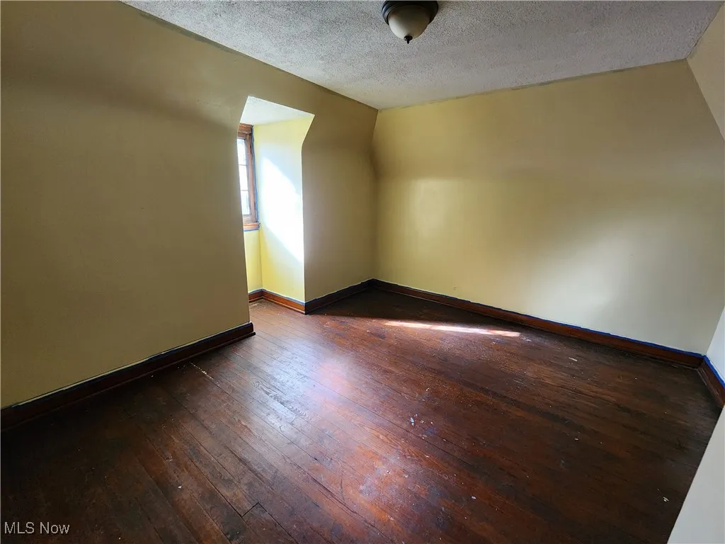 3rd floor no closet but could be used as a bedroom