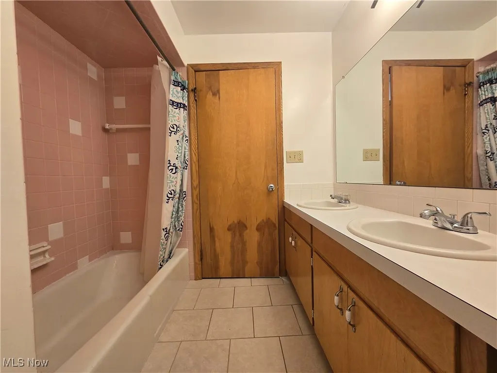 1693 Bayberry Lane, Coshocton, Ohio 43812,MLS Now Listing ID