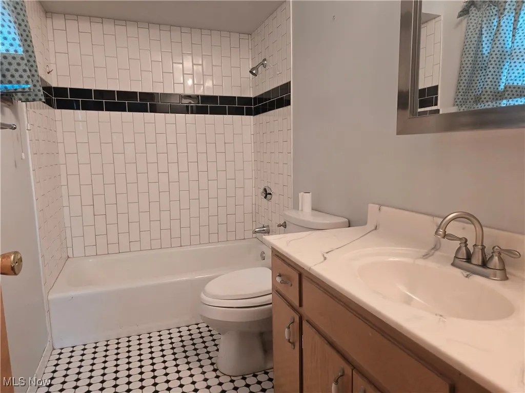 1693 Bayberry Lane, Coshocton, Ohio 43812,MLS Now Listing ID