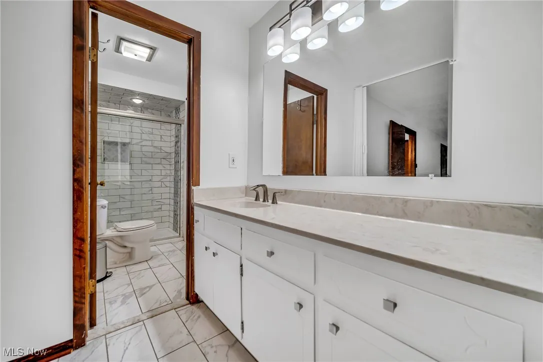 en suite master bath