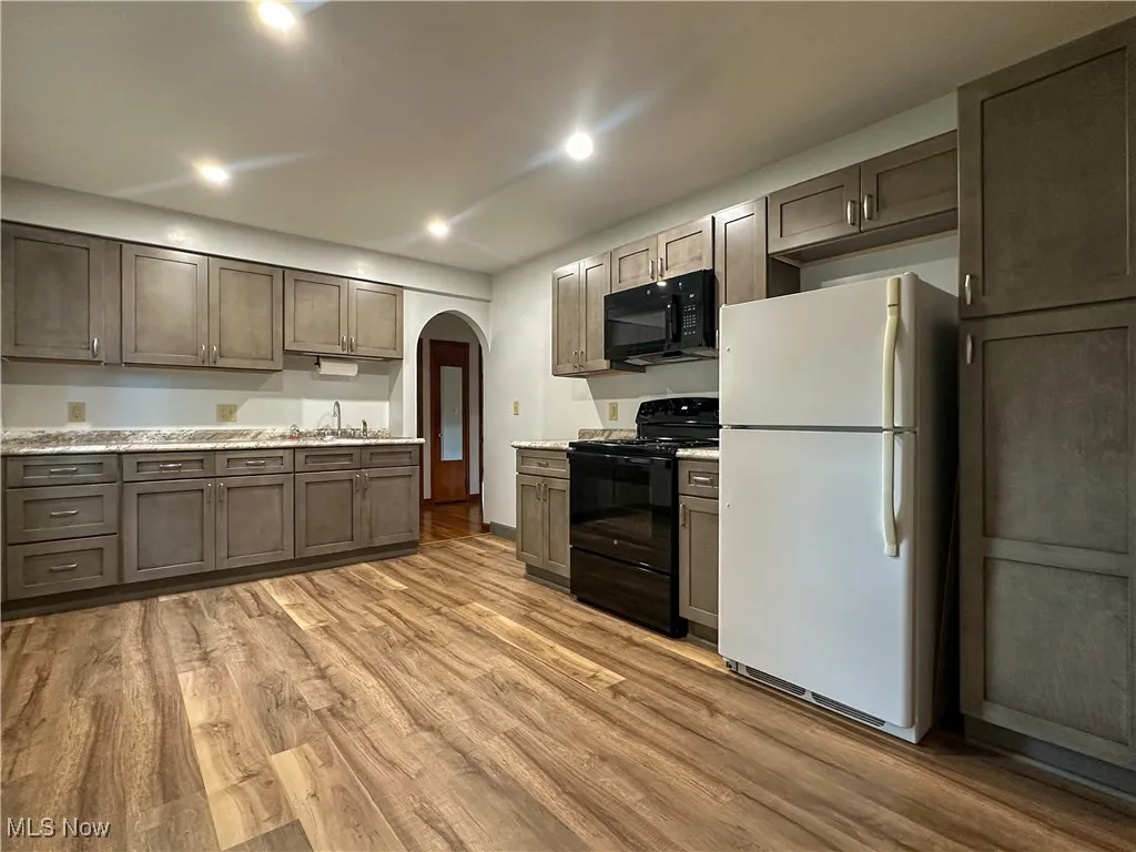 1724 Portal Drive, Howland, Ohio 44484,MLS Now Listing ID