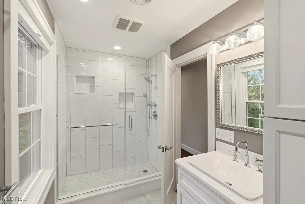 50 Park Lane, Chagrin Falls, Ohio 44022,MLS Now Listing ID