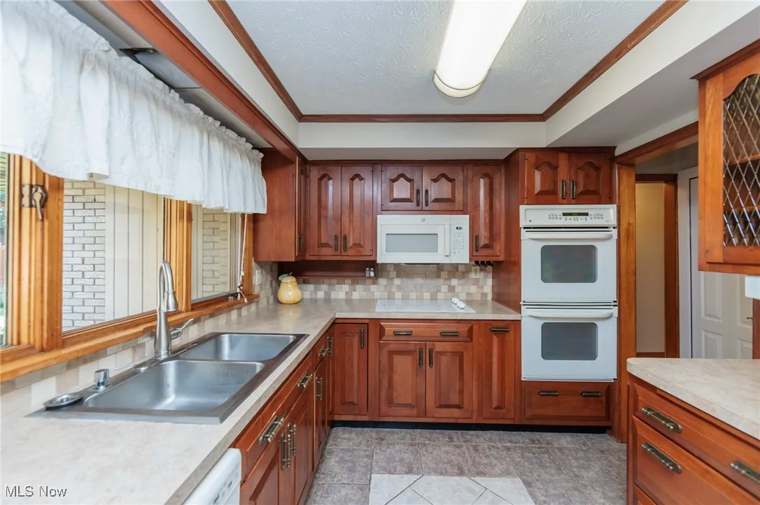 427 Perry Road, Tallmadge, Ohio 44278,MLS Now Listing ID