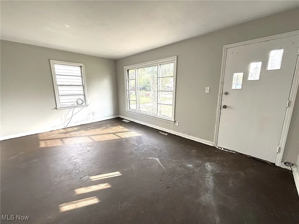 Entryway with baseboards