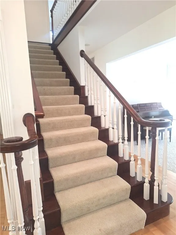 Open stairs to 2nd floor