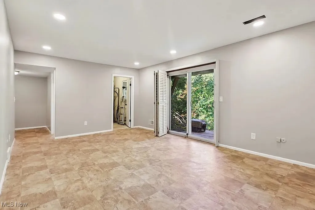 209 Greenbriar Court # 209, Euclid, Ohio 44143,MLS Now Listing ID