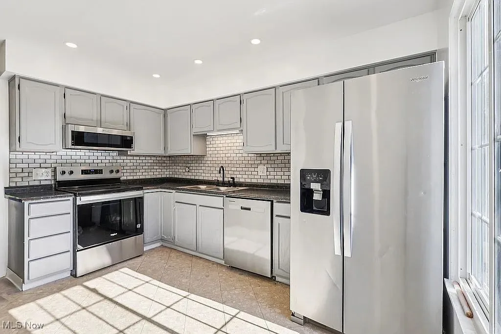 209 Greenbriar Court # 209, Euclid, Ohio 44143,MLS Now Listing ID