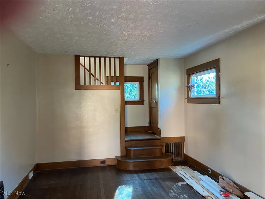 237 Commonwealth Avenue, Massillon, Ohio 44646,MLS Now Listing ID