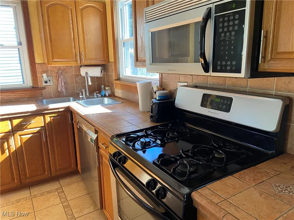 237 Commonwealth Avenue, Massillon, Ohio 44646,MLS Now Listing ID