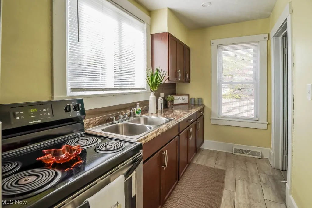 624 Portage Street, North Canton, Ohio 44720,MLS Now Listing ID