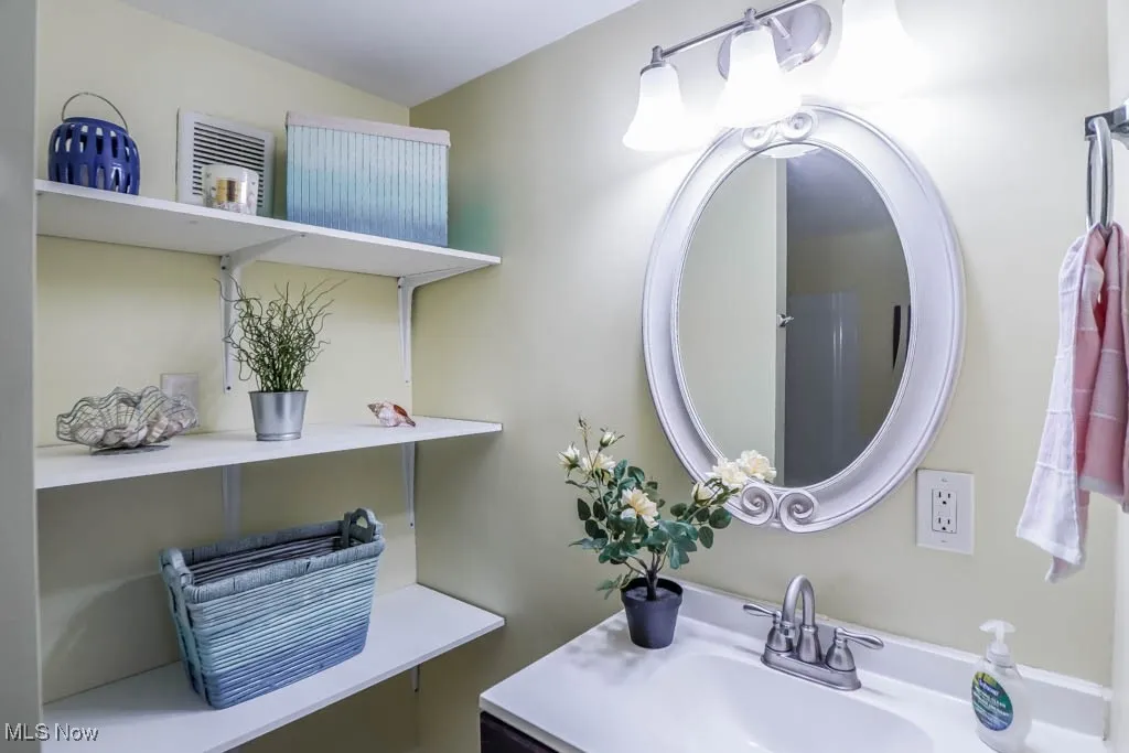 624 Portage Street, North Canton, Ohio 44720,MLS Now Listing ID