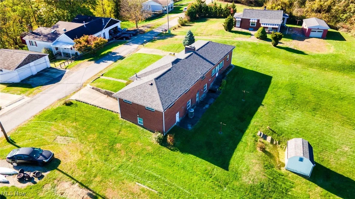 Aerial view of property and surrounding area