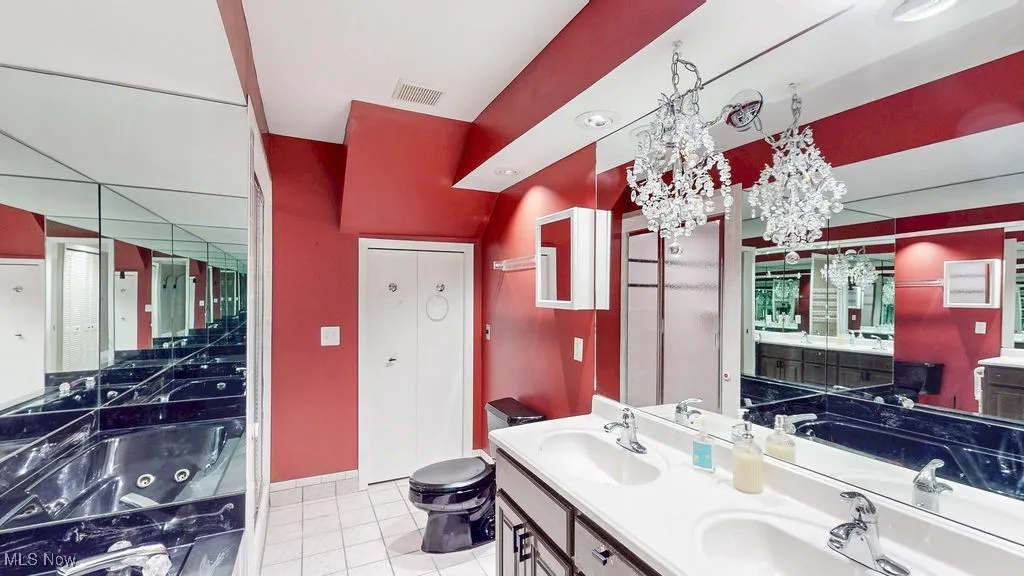 18 Dorset Court, Beachwood, Ohio 44122,MLS Now Listing ID