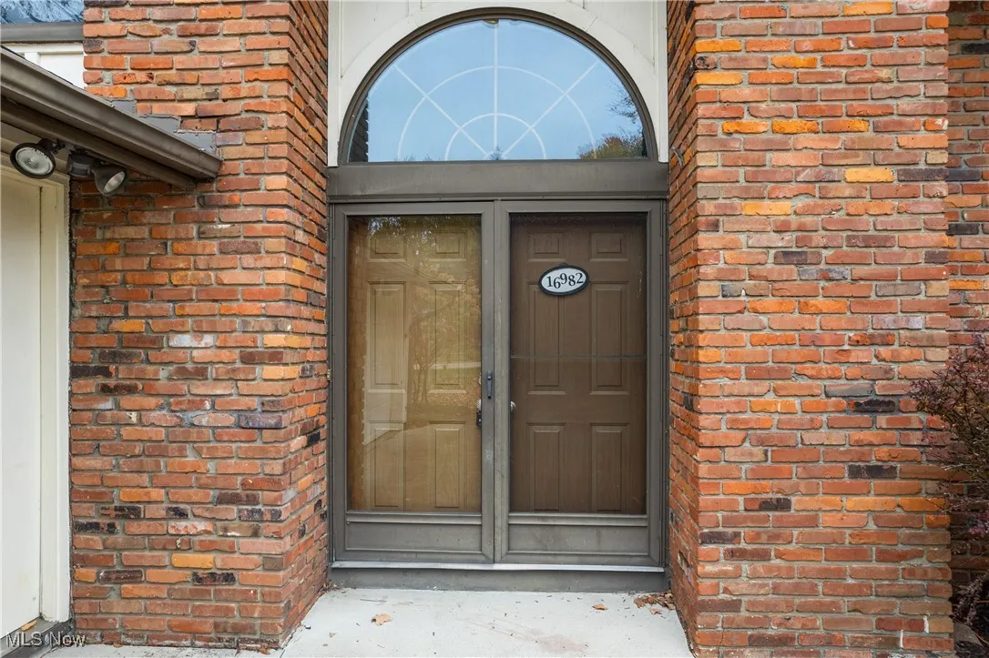 16982 Bob White Circle, Strongsville, Ohio 44136,MLS Now Listing ID