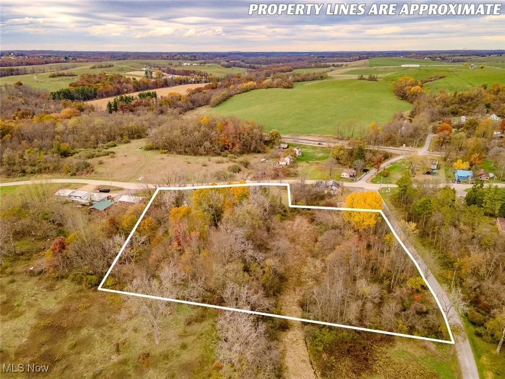 View of rural area featuring property parcel outlined