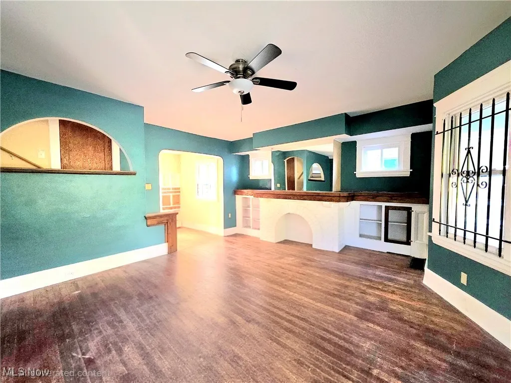 9112 Parmelee Avenue, Cleveland, Ohio 44108,MLS Now Listing ID